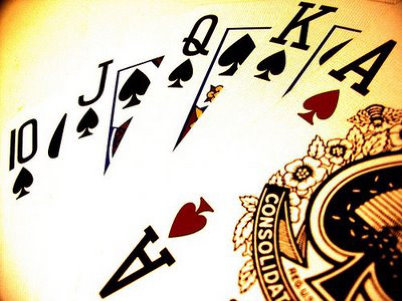 карманные пары, покер, Техасский Холдем, ошибки, стратегия, карточные игры, игра, обучение, игра в покер, советы для начинающих, обман, фолд, колд-колл, банкролл, кеш-игры