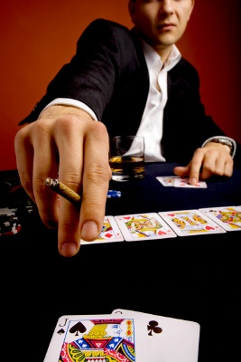 флоп, игра в покер,  Каким образом проводить розыгрыш карманных пар при наличии парного флопа  советы для начинающих, обучение, карманные пары, стрит, стритовый флоп, руки в покере