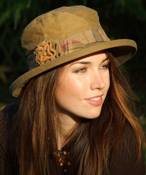 Лив Боэри, Liv Boeree, Ladies-Only, Техасский Холдем, Фил Хельмут, WPT, WSOP, женщины в покере, турниры по покеру, PokerStars, мастера покера, профессионалы, игра в покер, биографии