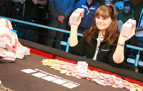Аннет Обрестад, Annette_15, Annette Obrestad, WSOP, WSOPE, женщины в покере, турниры по покеру, PokerStars, мастера покера, профессионалы, игра в покер, биографии, легенды покера, World Poker Tour