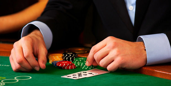 основные понятия, стратегия игры, постфолд, флеш, флоп, игра в покер, Техасский холдем, правила игры, комбинации в покере, правила покера ,обучение, советы для начинающих, руки в покере, аутсы