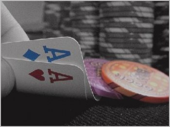 игра в покер, советы, обучение, советы для начинающих, покерные ловушки, частые ошибки, турнирный покер, мат.ожидание, математическое ожидание, руки в покере, выигрыш, ривер. агрессивная игра