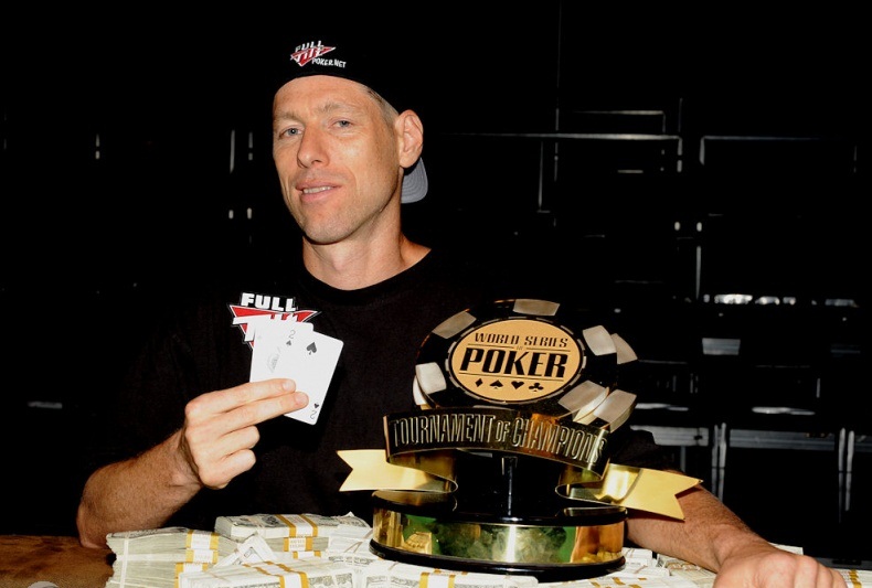 Huck Seed, Хак Сид,  В 2000 году и в 2003 году к нему пришли третий и четвертый золотые браслеты за победу в игре Razz.  Гекльберри Сид, WSOP, турниры по покеру, Full Tilt Poker, мастера покера, профессионалы, игра в покер, биографии