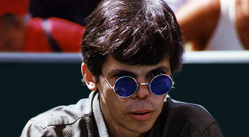 Стю Ангер, легенды покера, Stu Ungar, One of a Kind, биографии, литература, книги о покере, WSOP, турниры по покеру, WPT, мастера покера, профессионалы, игра в покер, биографии  После того, как Ангеру исполнилось 21 год, он поехал в Лас-Вегас, для принятия участия в играх в джин с высокими ставками – он думал, что заработает целое денежное состояние для своих спонсоров 